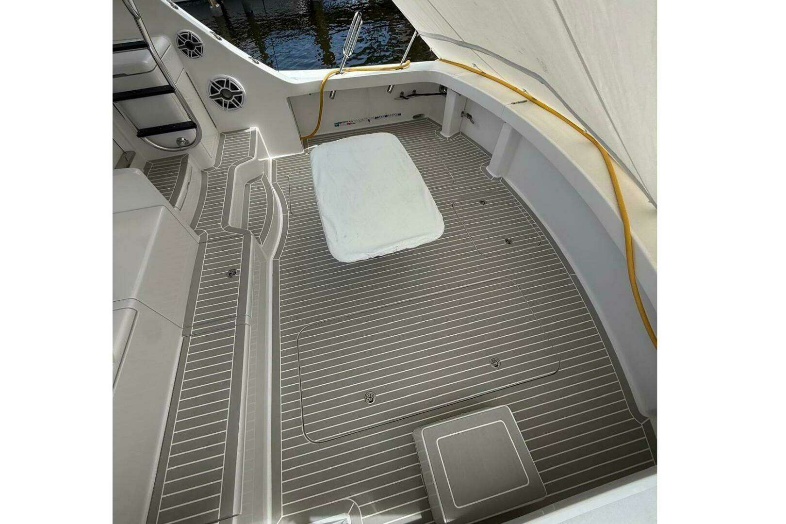 2013 Hatteras GT54 - Image 4