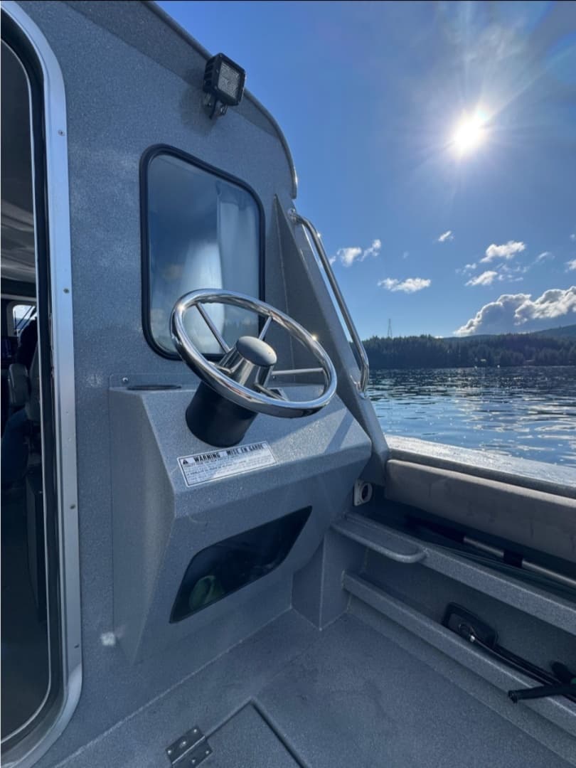 2018 KingFisher 2725 Weekender - Image 8