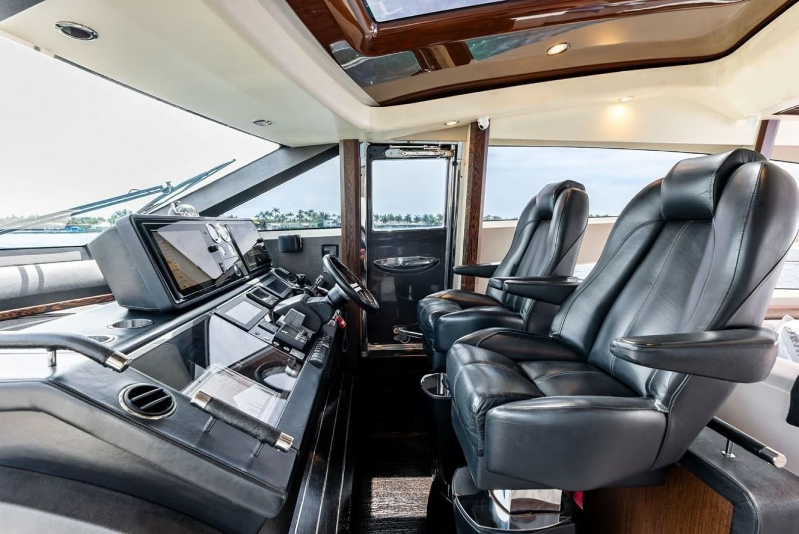 2013 Princess 78 - Image 30