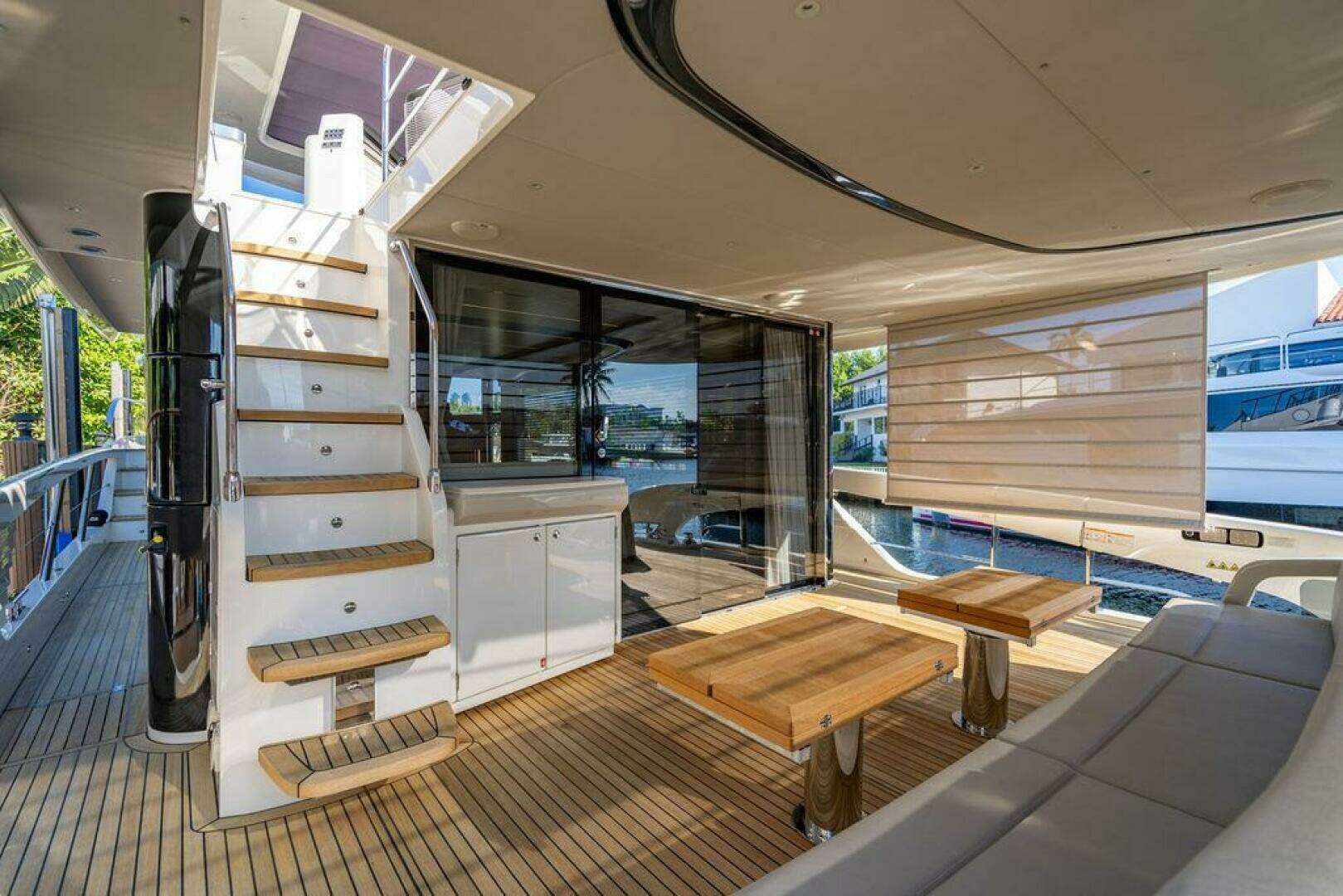 2023 Absolute 64 Navetta - Image 2