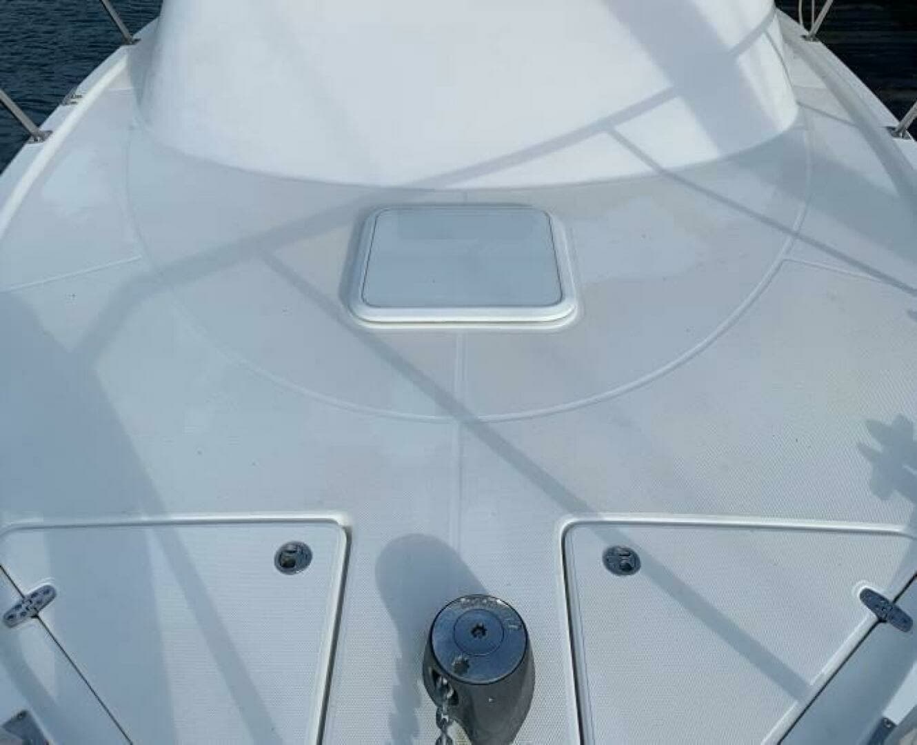 2001 Rampage 30 Express - Image 11