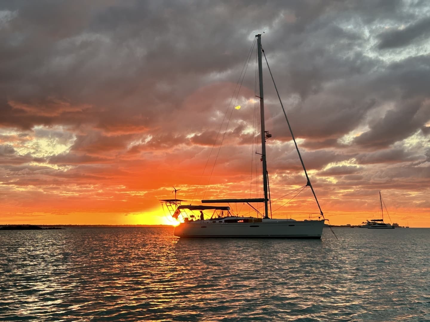 2010 Beneteau — - Image 3