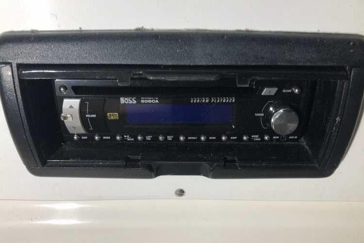 1997 Bayliner 3988 Motoryacht stereo system, featuring a Boss audio CD/MP3 player.