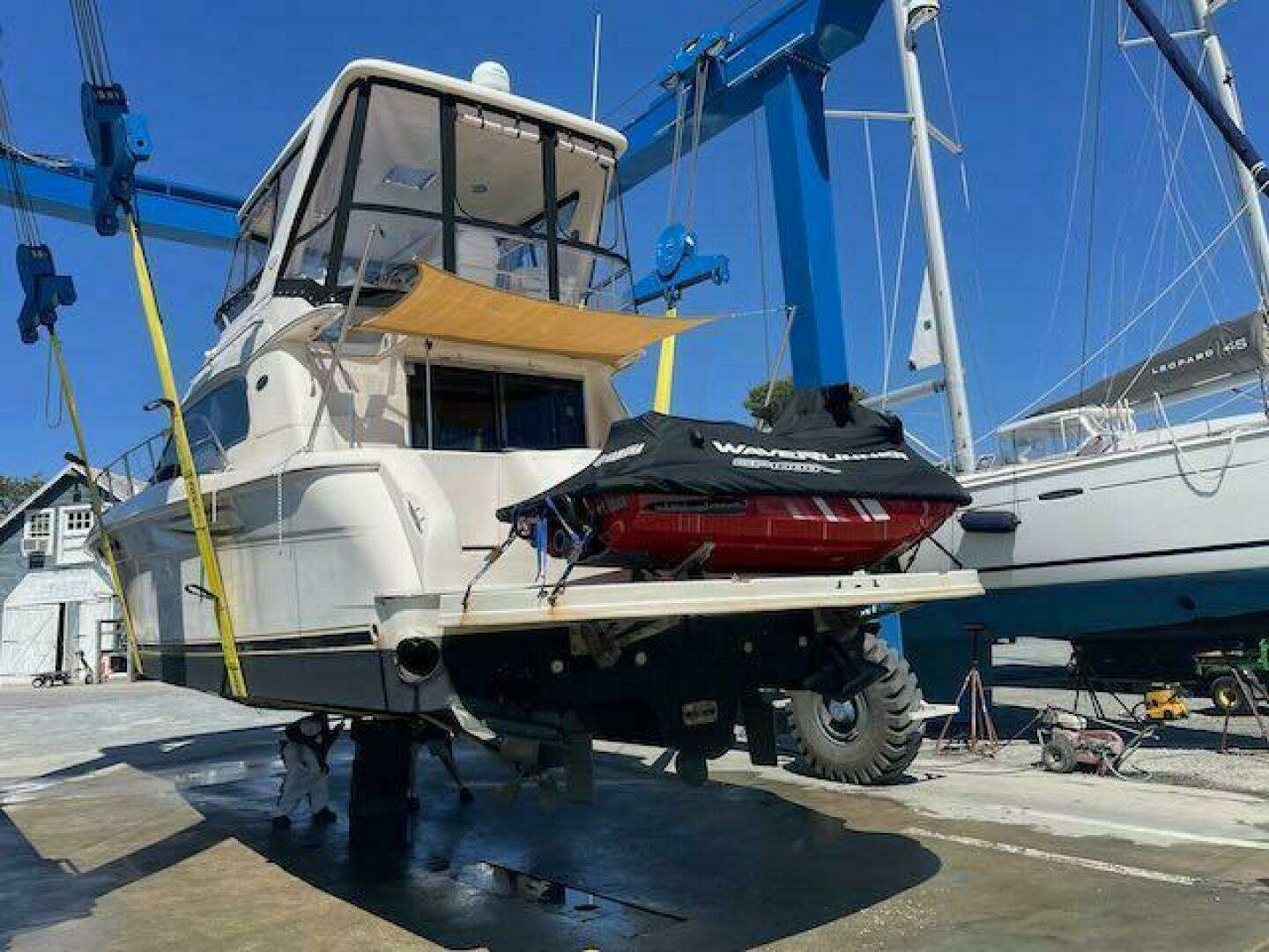 1999 Sea Ray 480 Sedan Bridge - Image 4