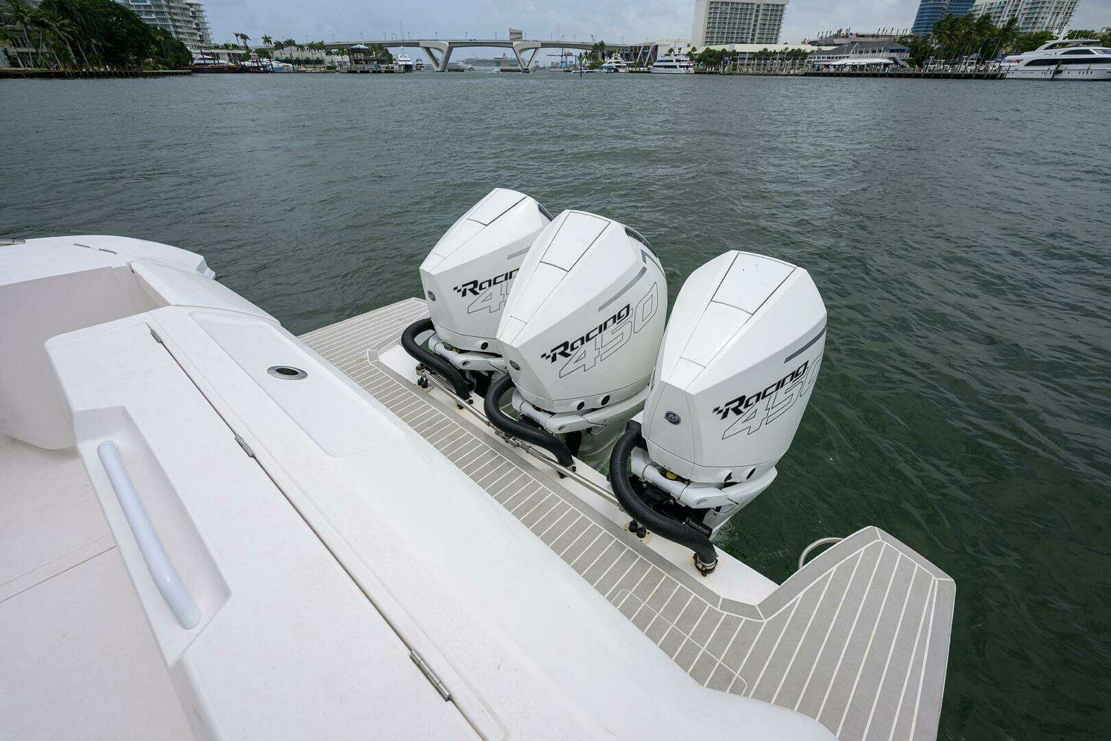 2023 Intrepid 41 Valor - Image 13