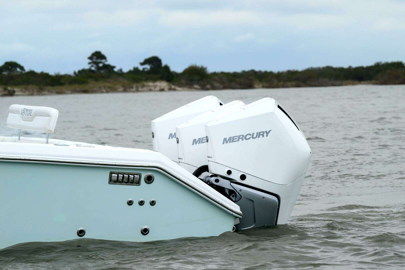 2008 Venture 39 Cuddy - Image 3