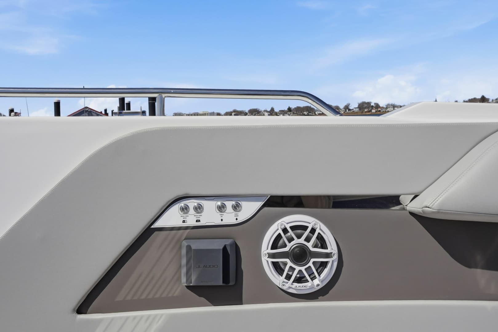 2026 Cruisers Yachts 50GLS OB - Image 54