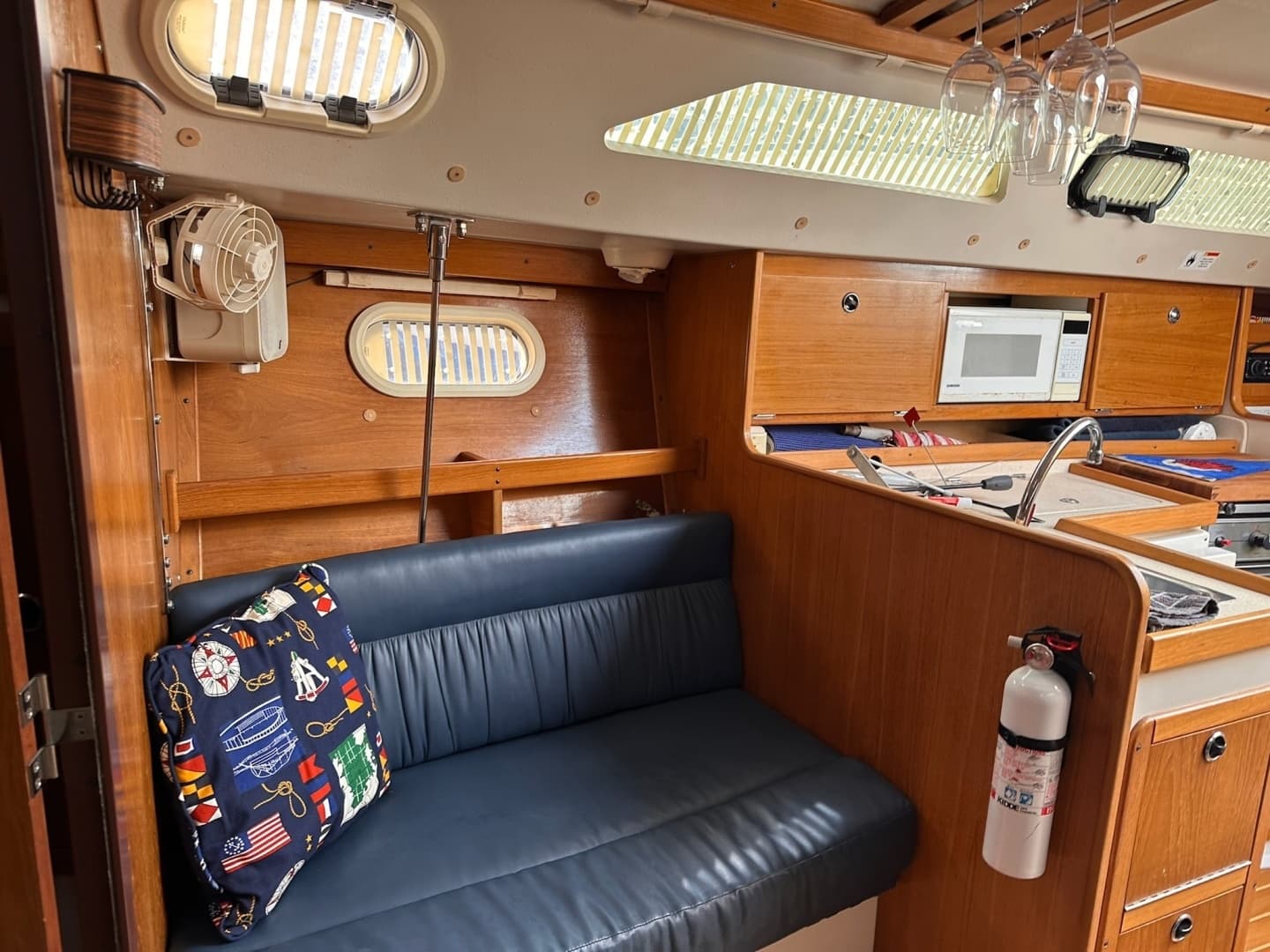 2002 Catalina 310 - Image 23