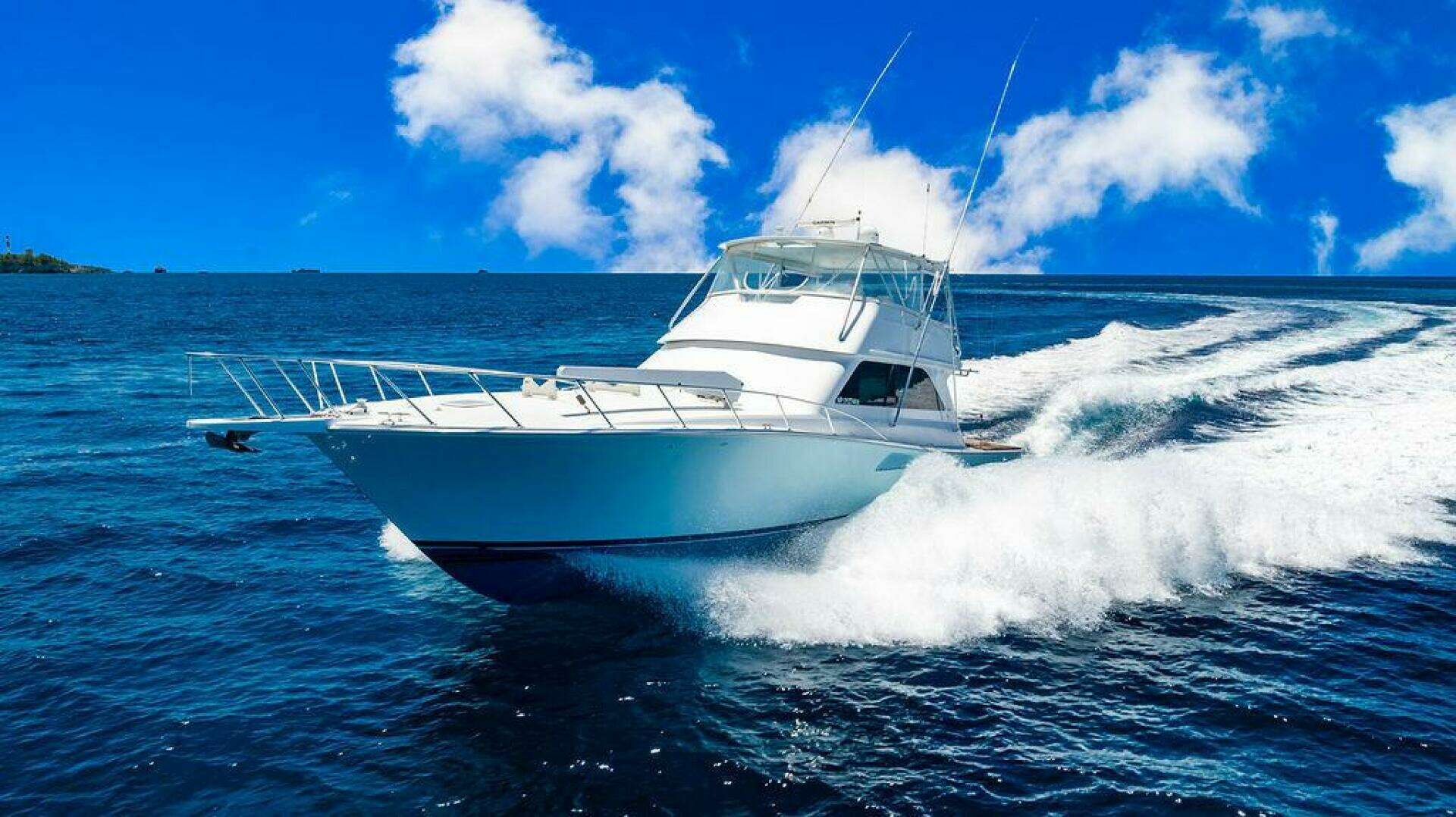 1999 Viking 55 Convertible - Image 41