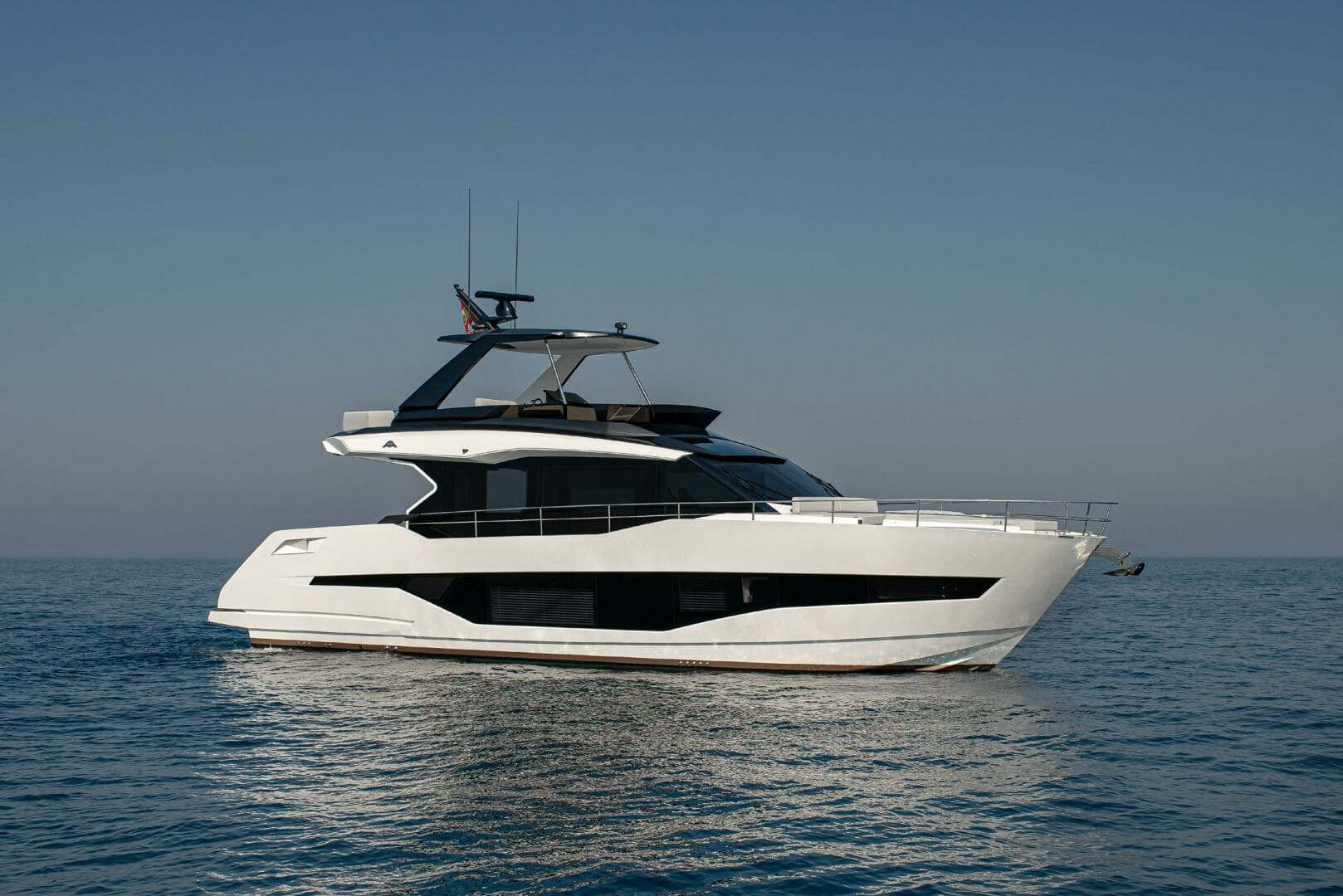 2023 Astondoa AS5 - Image 2