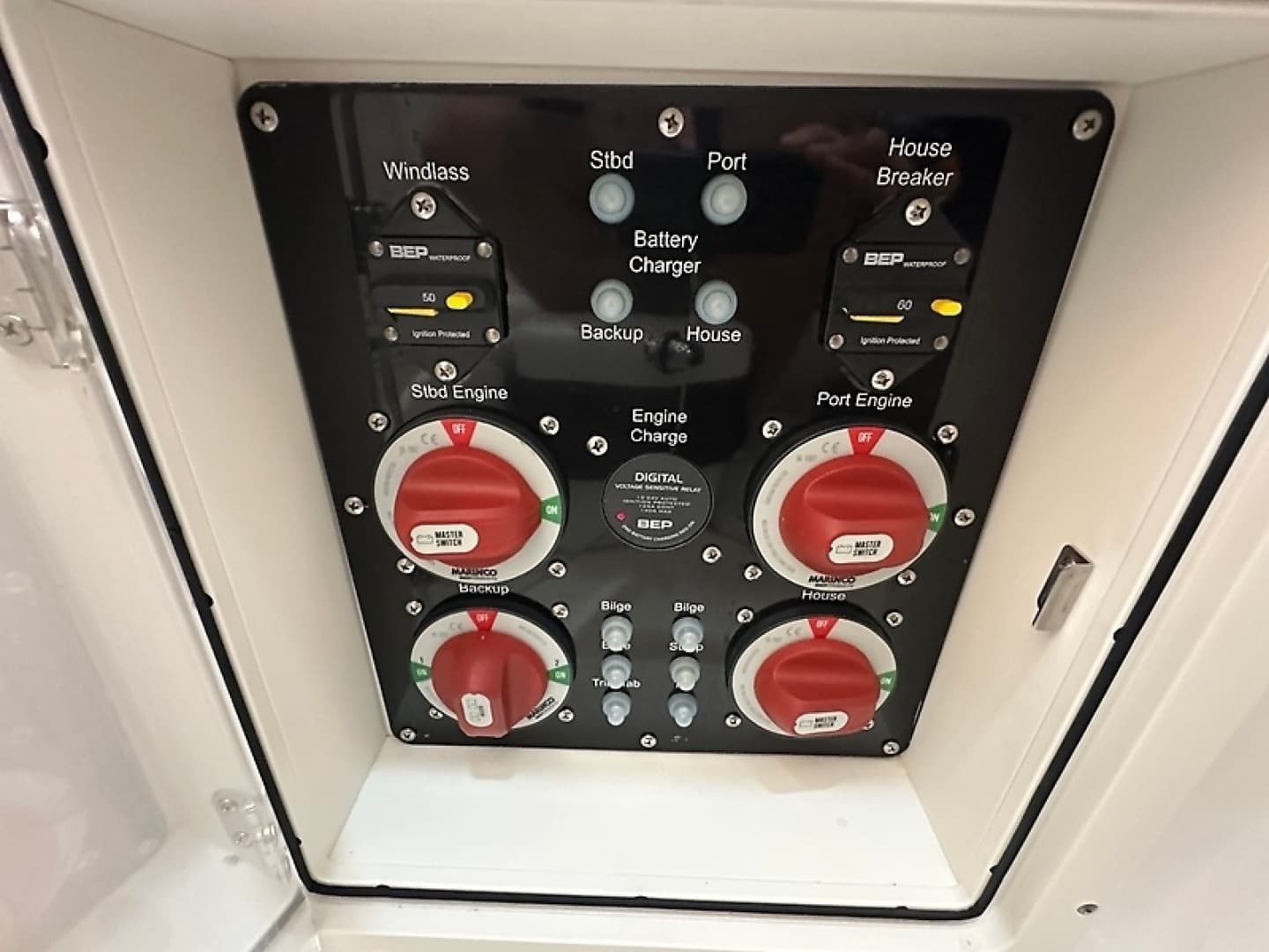 2021 Century 2900 Center Console - Image 35