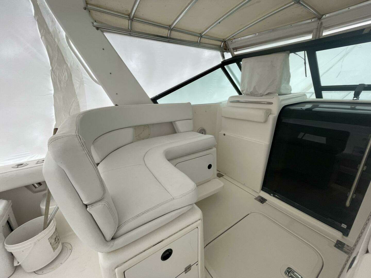 2003 Tiara Yachts 3100 Open - Image 4