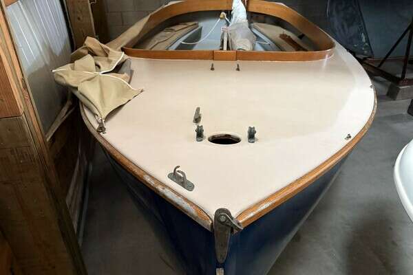 2012 Howard Fisher Cat 14 - Image 1