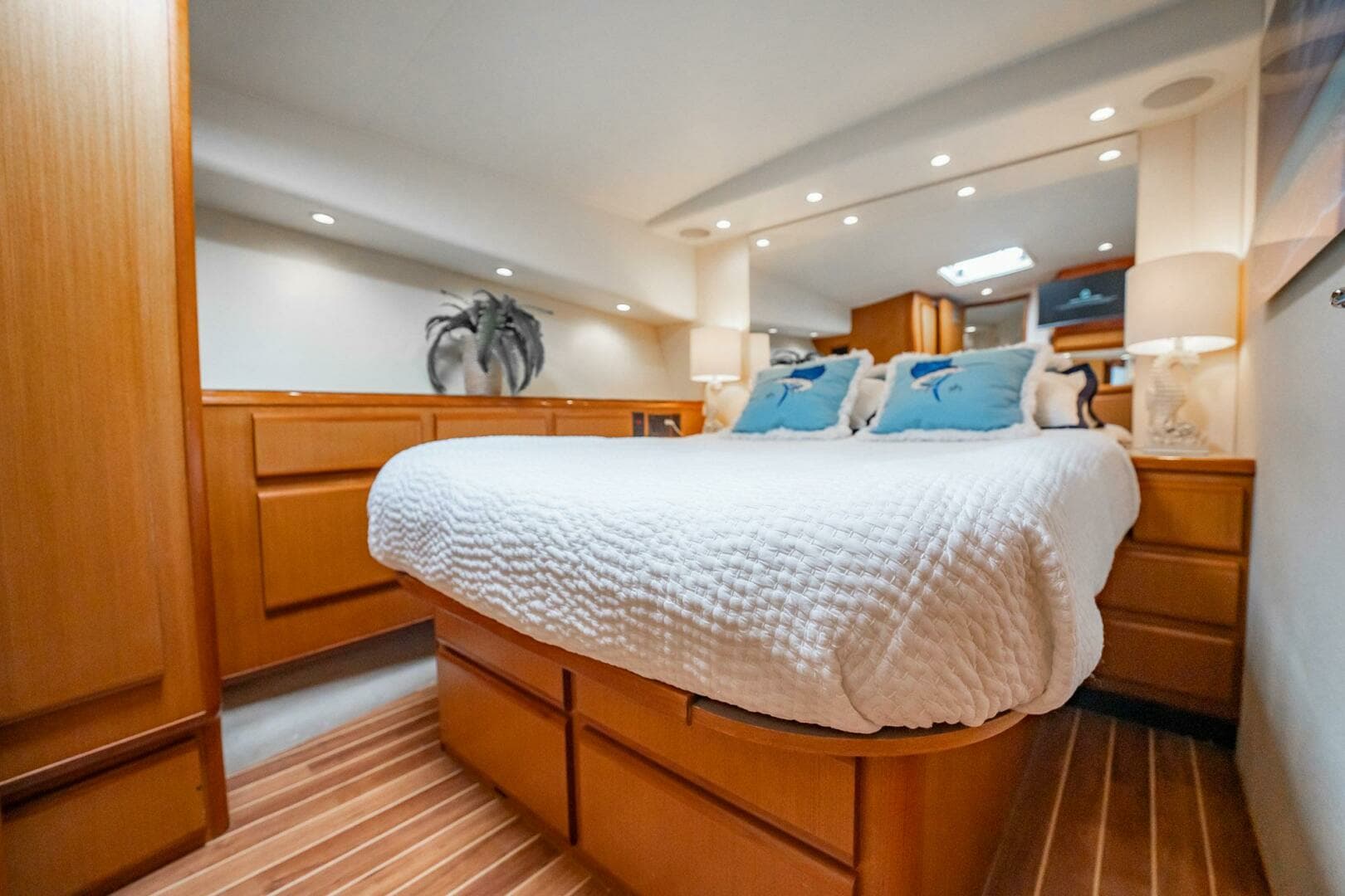 2000 Viking Conv Sport Fisher - Image 24