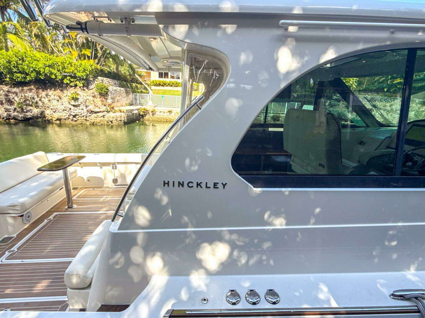 2021 Hinckley 40X - Image 16