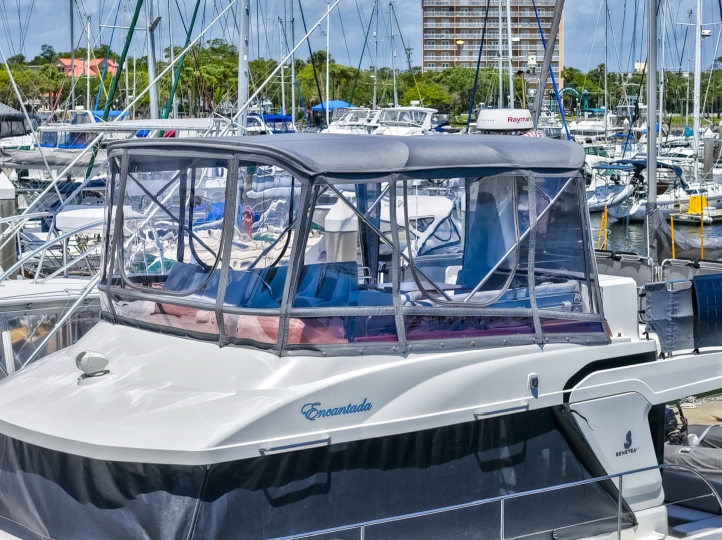2022 Beneteau Swift Trawler 41 Fly - Image 15