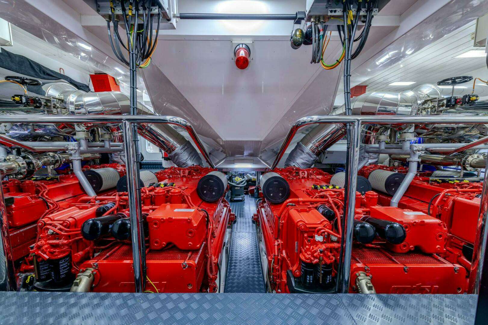 2017 Overmarine Mangusta 165 E - Image 45