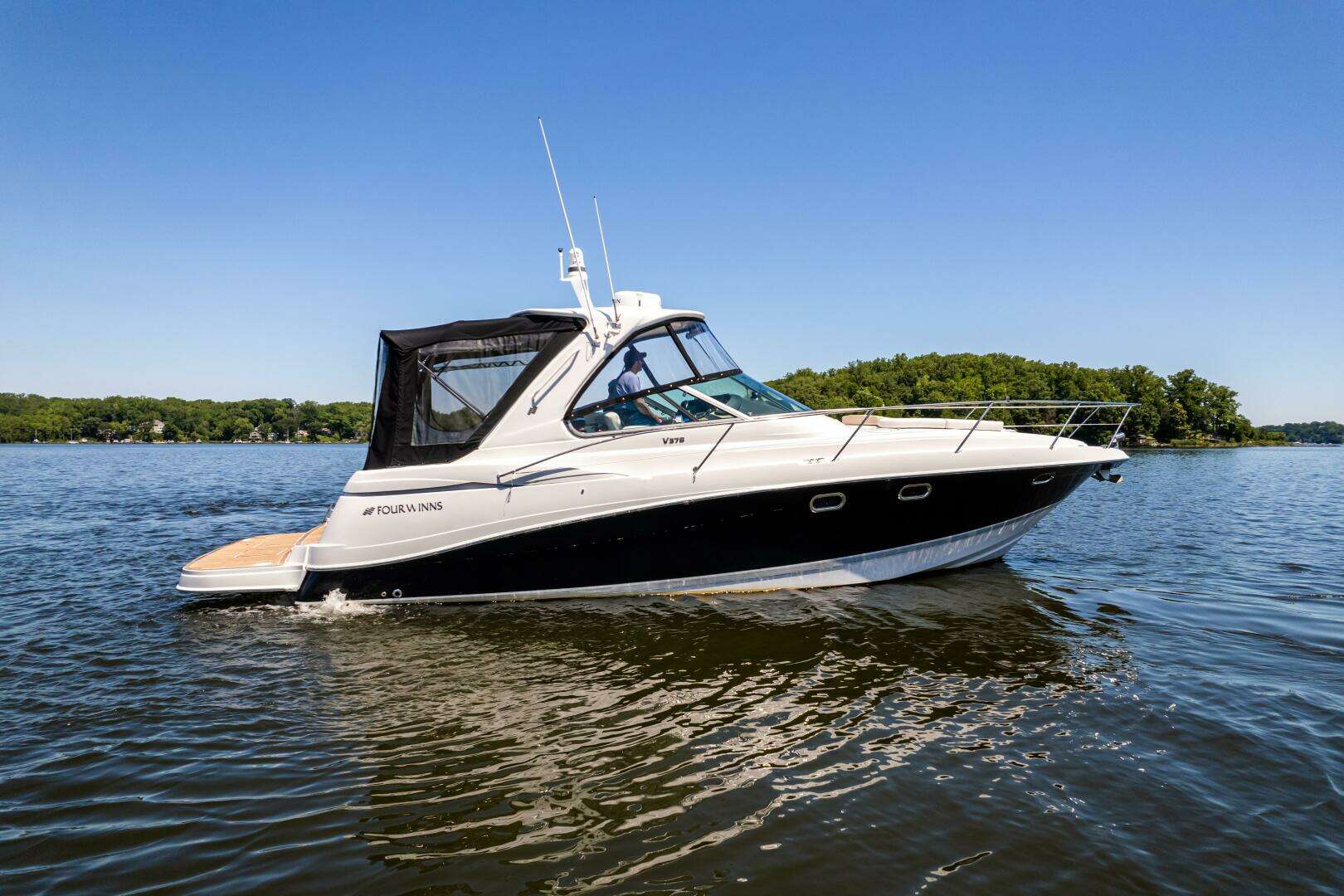 2008 Four Winns V378 - Image 19