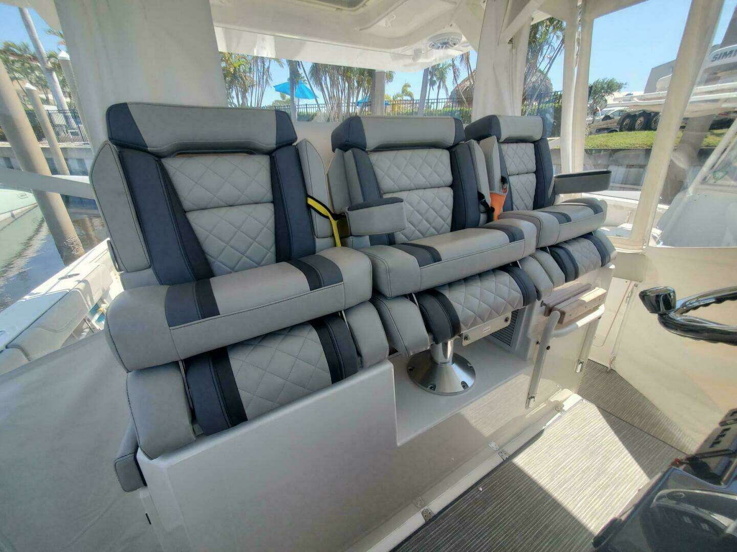 2023 Pursuit S 378 Sport - Image 23
