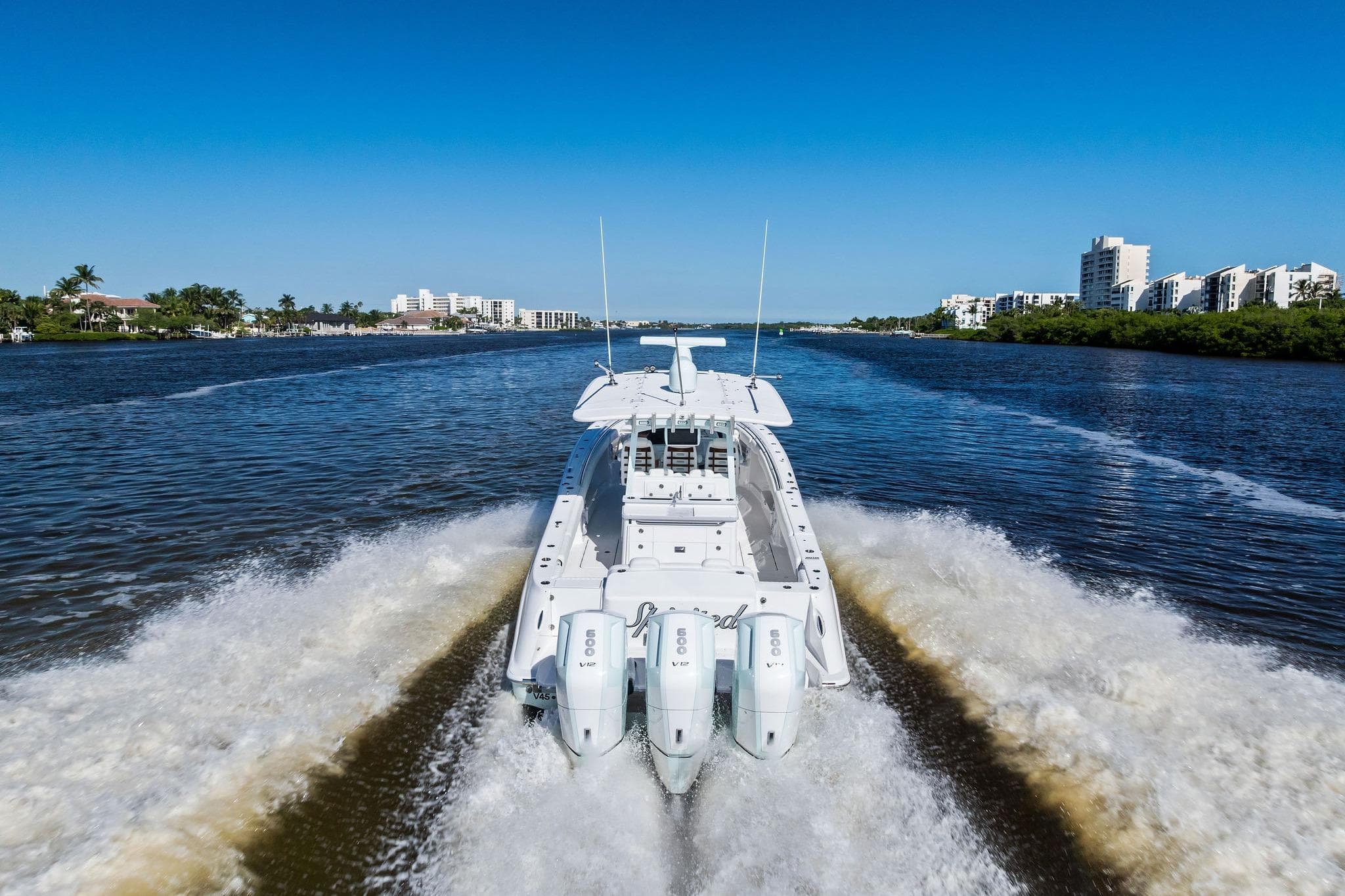 2023 HCB 42 Lujo - 20