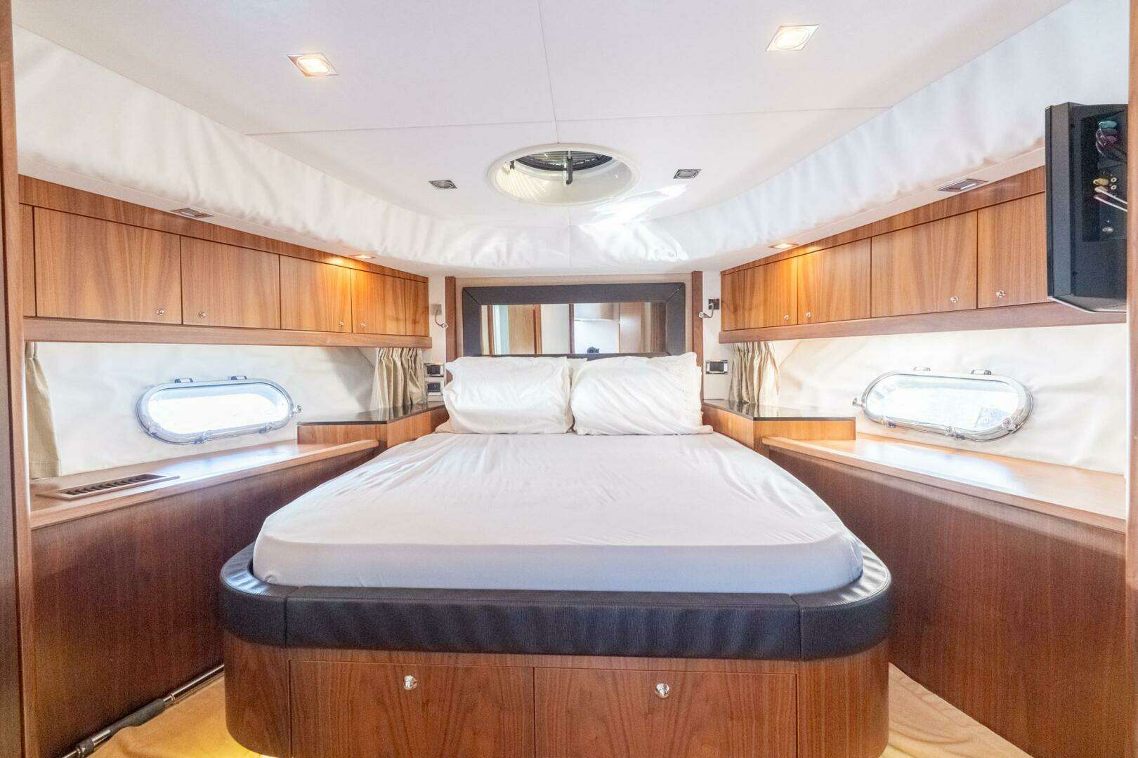 2009 Sunseeker 60 Manhattan - Image 40