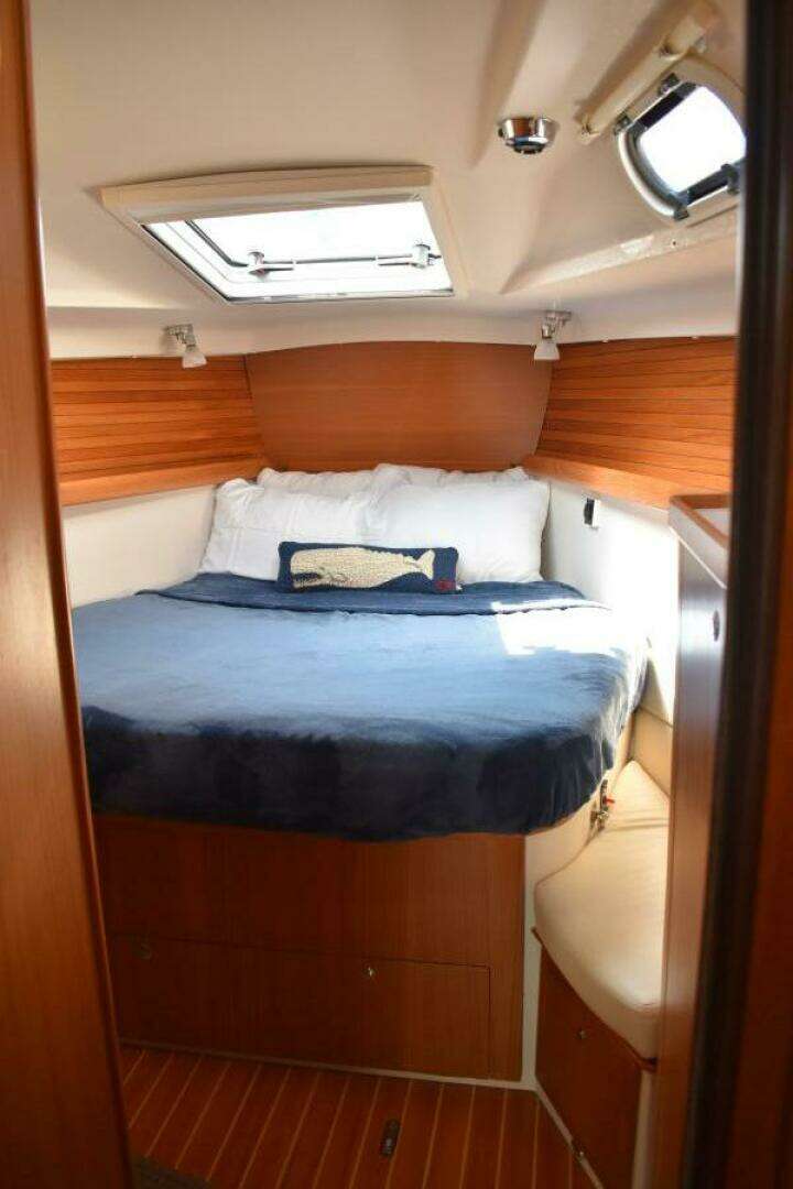 2016 Catalina 445 - Image 7
