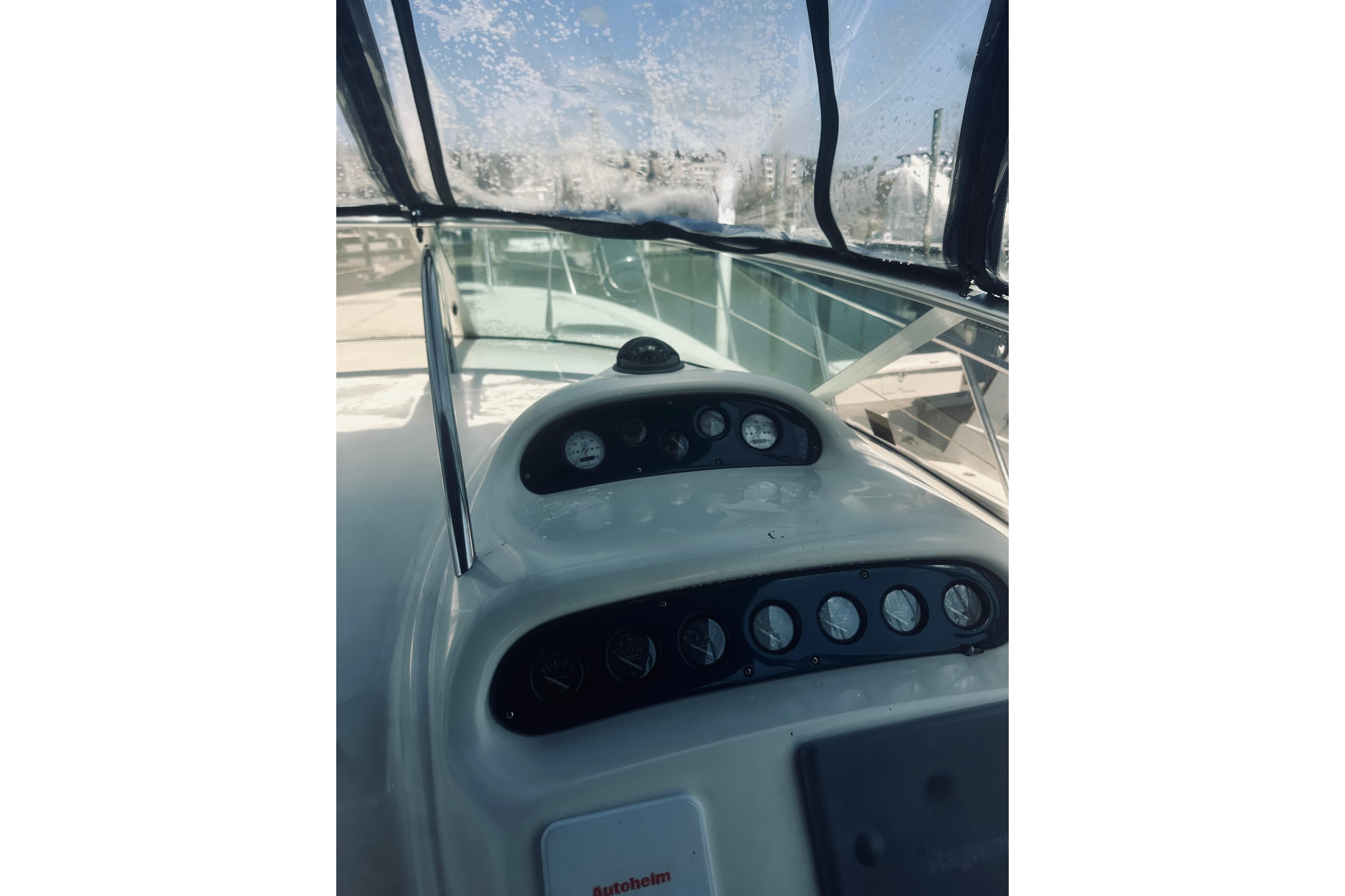 Cockpit view of 1999 Cranchi Endurance 39 yacht with instrument panel.