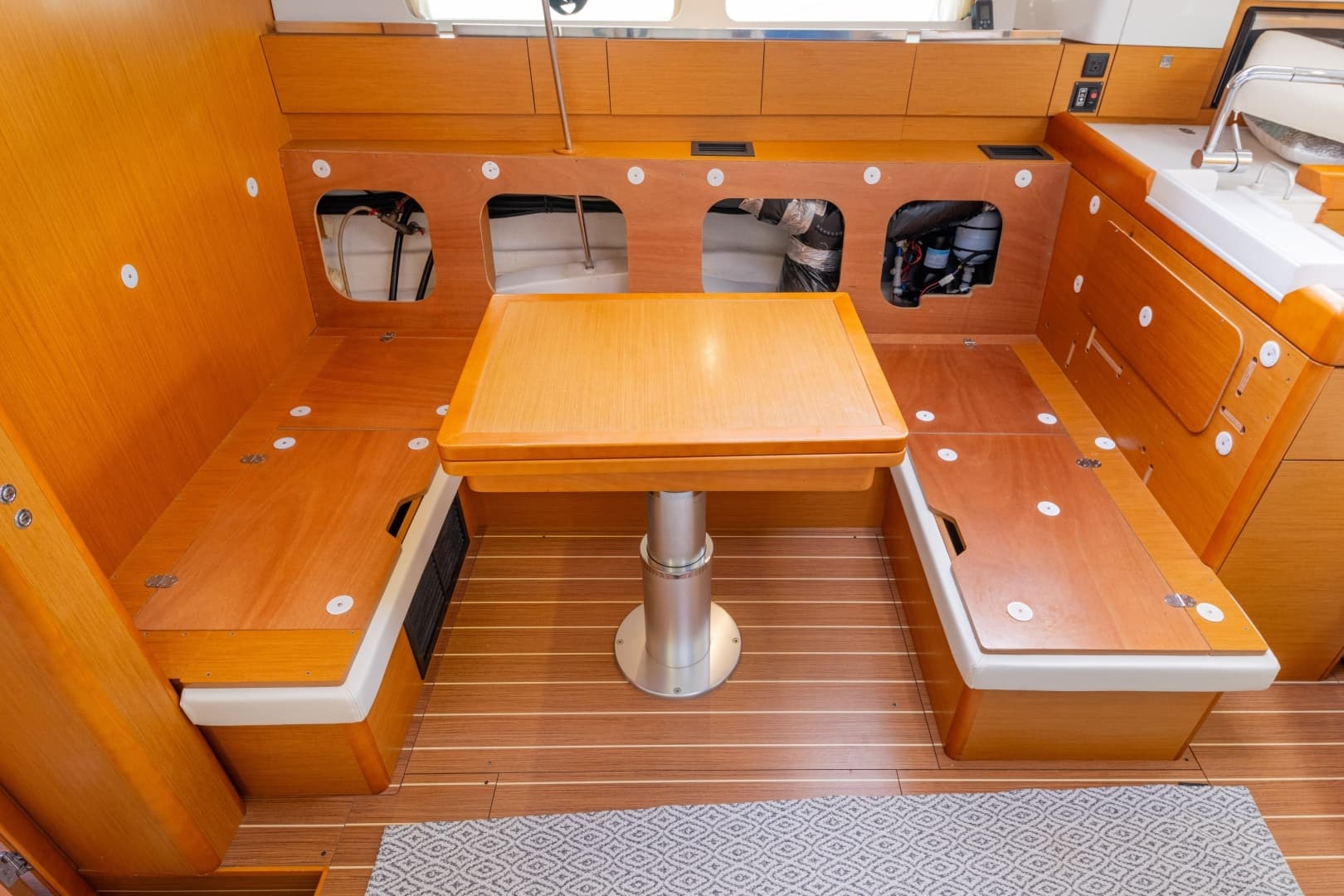 2015 Jeanneau 41 DS - Image 53