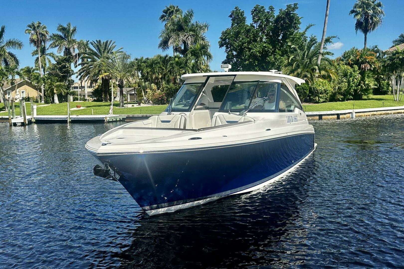 2024 Tiara Sport 34 LX - Image 2