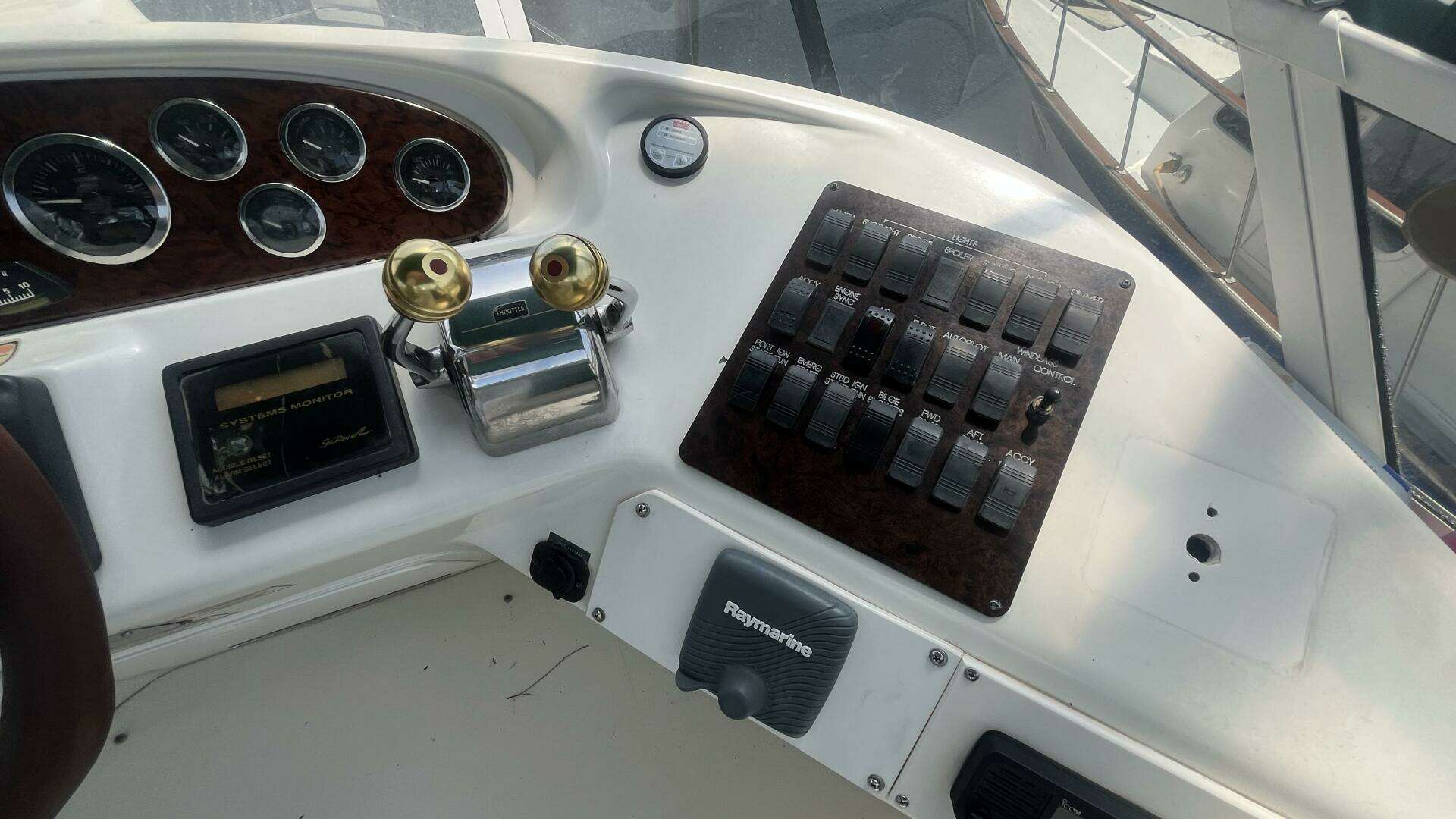 2000 Sea Ray 380 Aft Cabin - Image 20