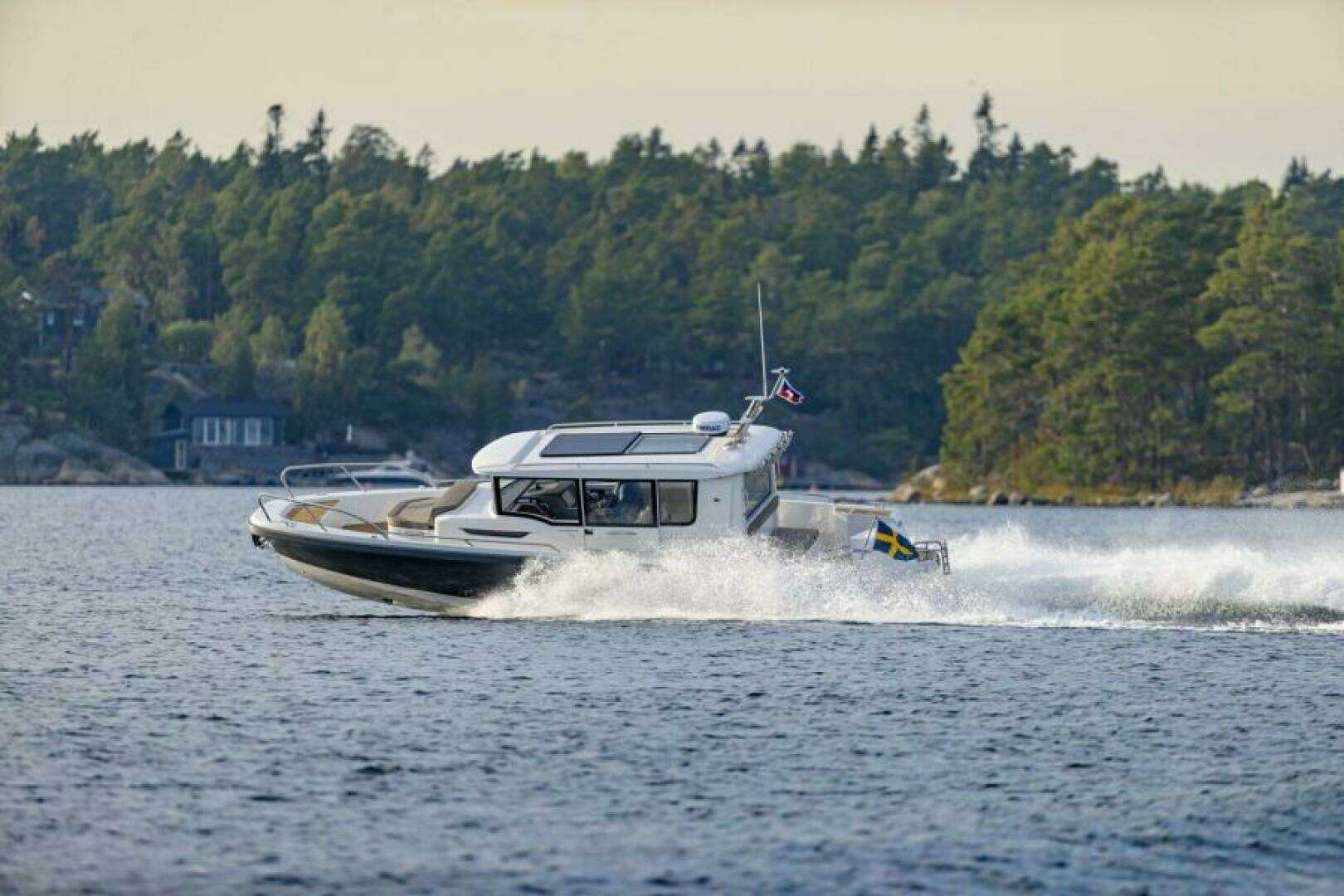 2025 Nimbus Commuter 9 - Image 3