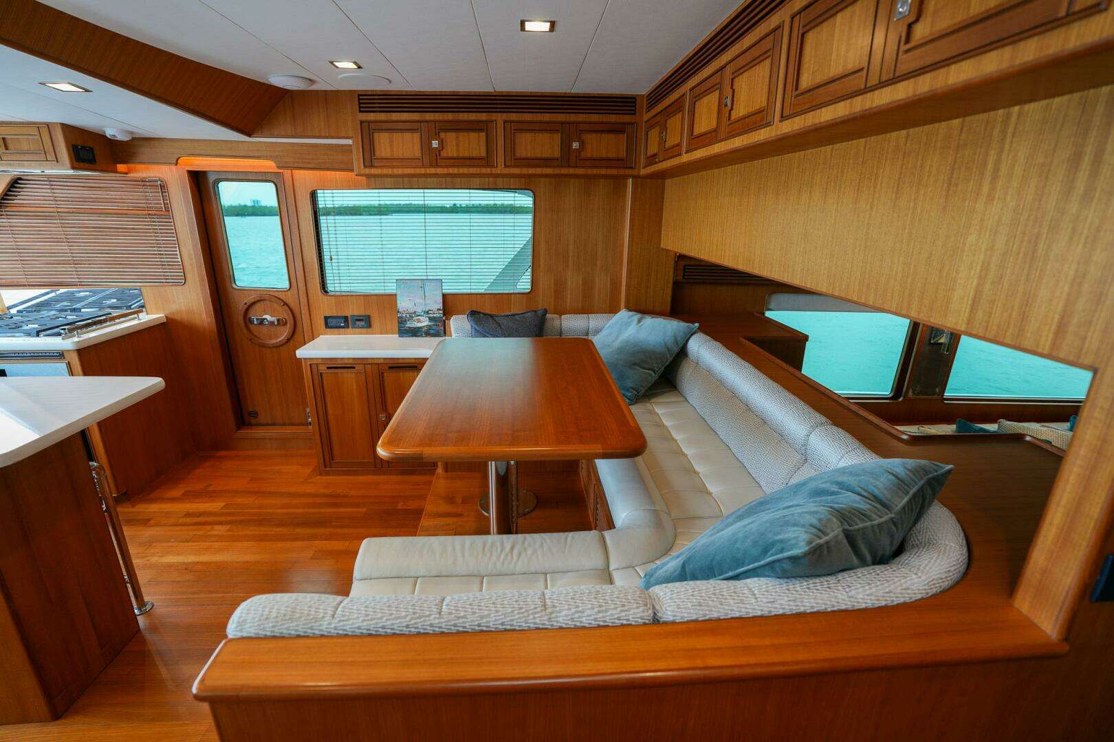 2022 Marlow Explorer 62E-CB - Image 22