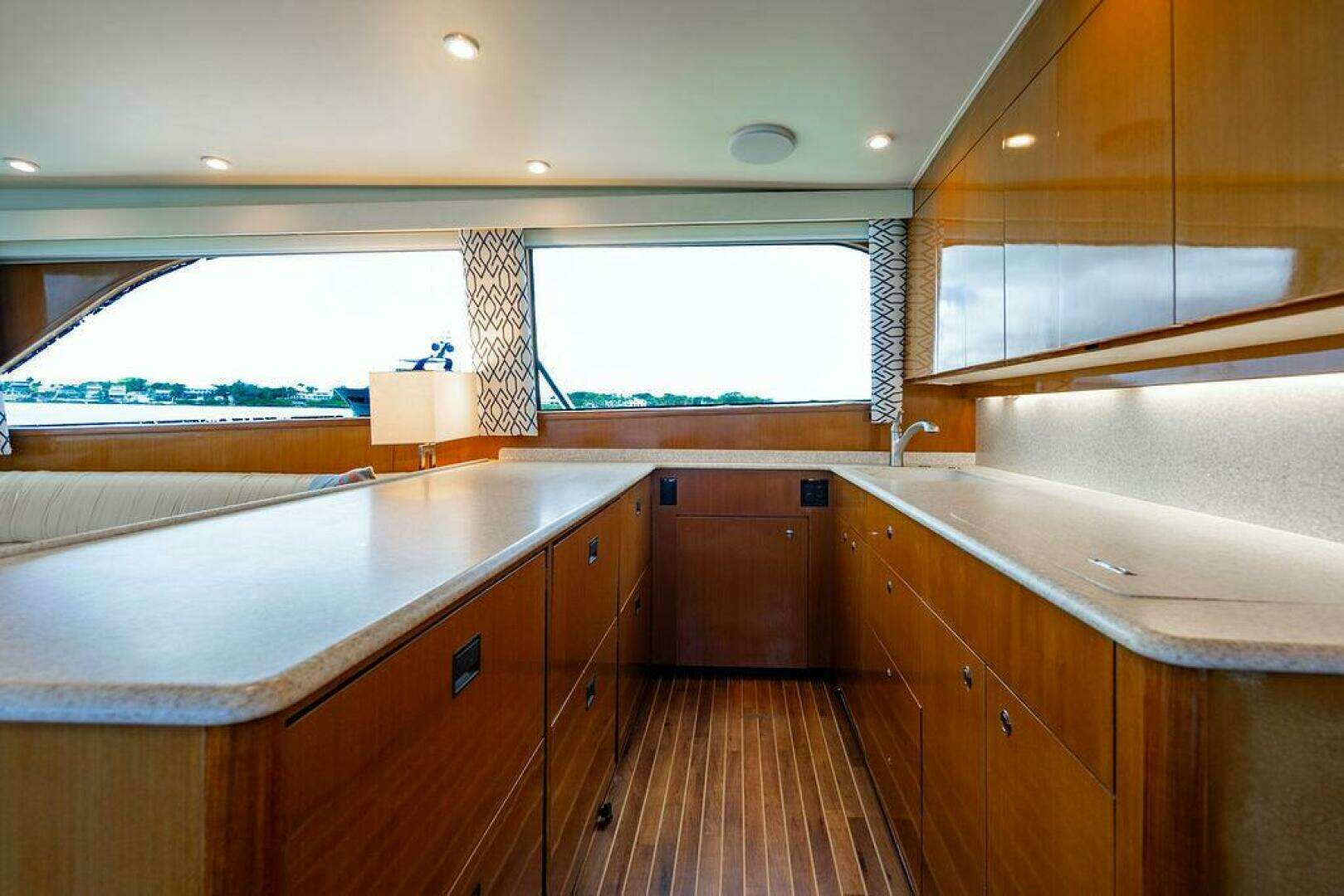 1999 Viking 55 Convertible - Image 94