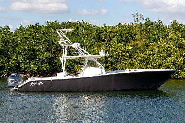 2015 Yellowfin 39 Offshore - Image 1