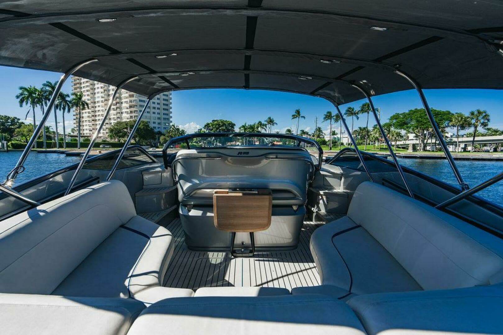 2020 Princess R35 - Image 18