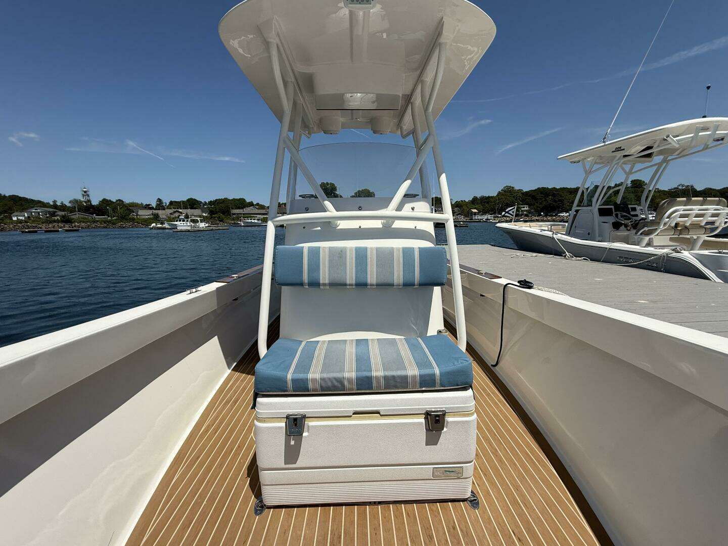 2017 Vanquish Bristol Harbor 23 CC - Image 13