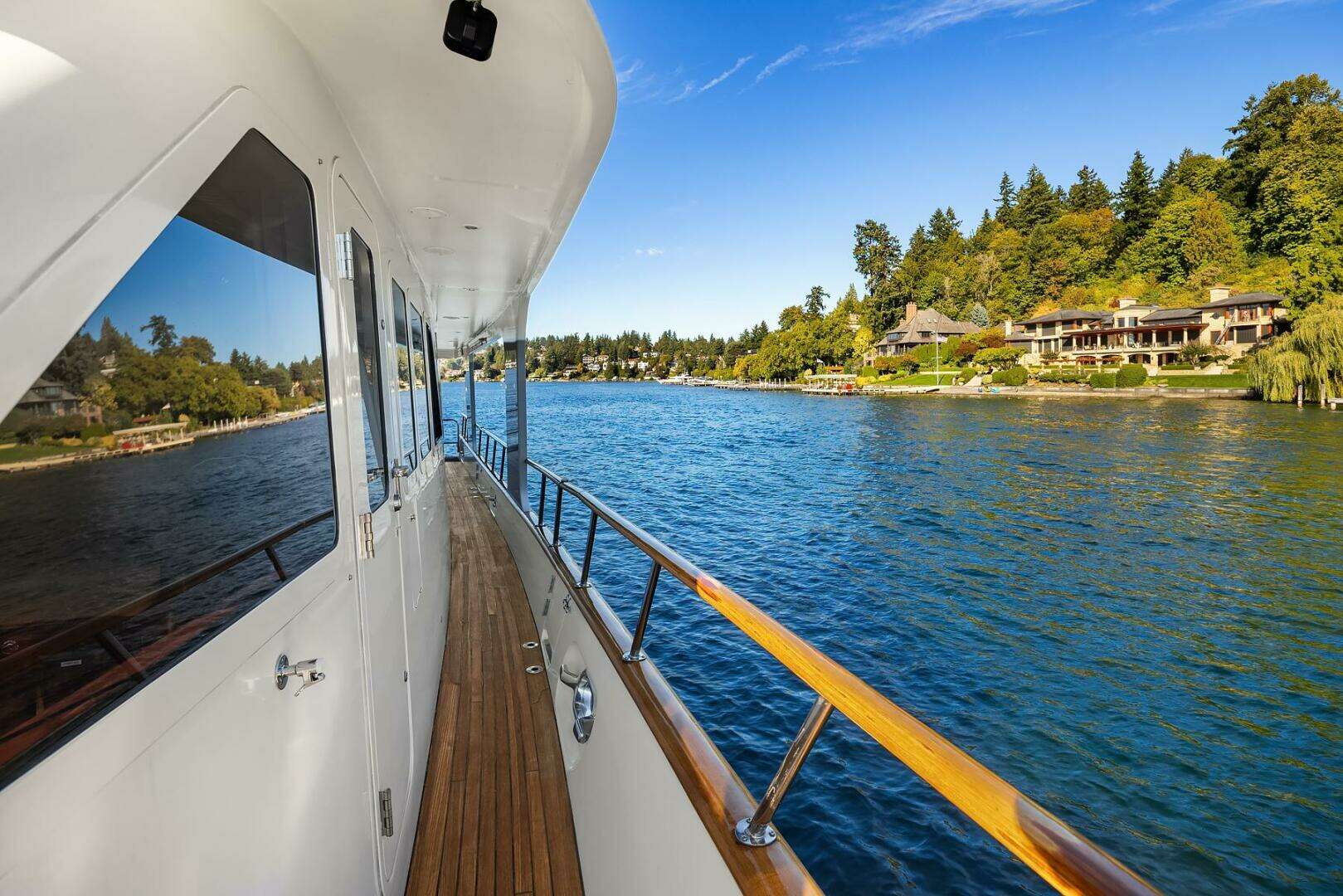 2001 Rayburn Custom Yachts Flush Deck - Image 62