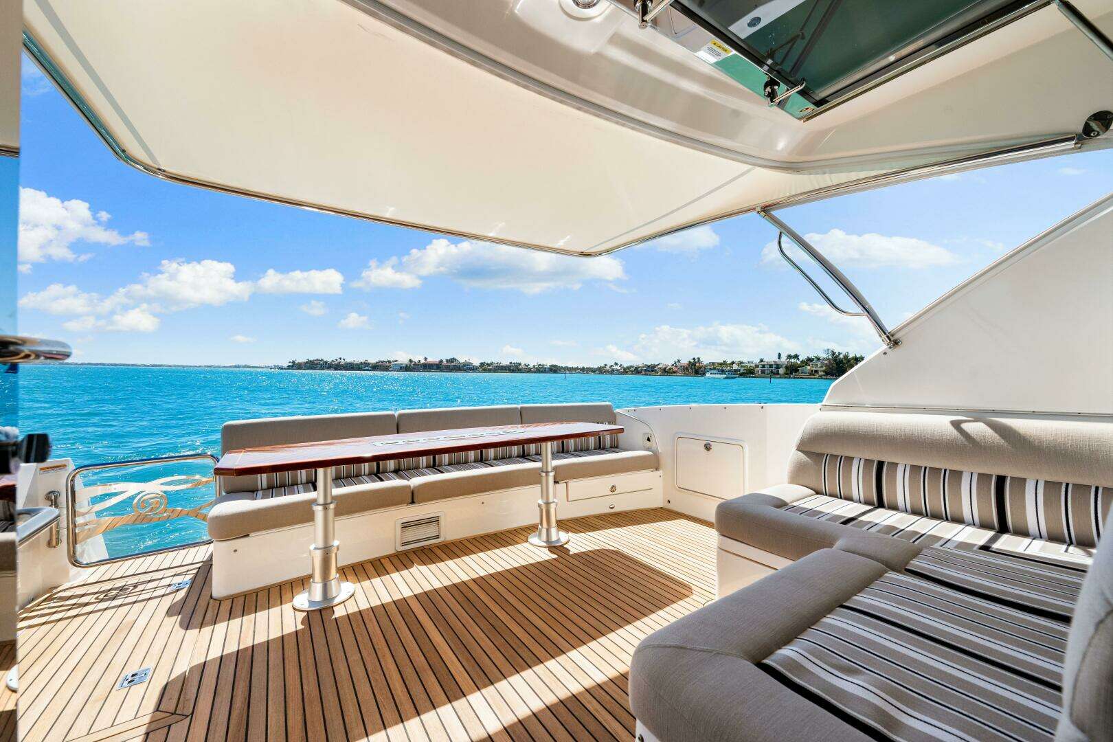 2016 Riviera 5000 Sport Yacht - Image 49