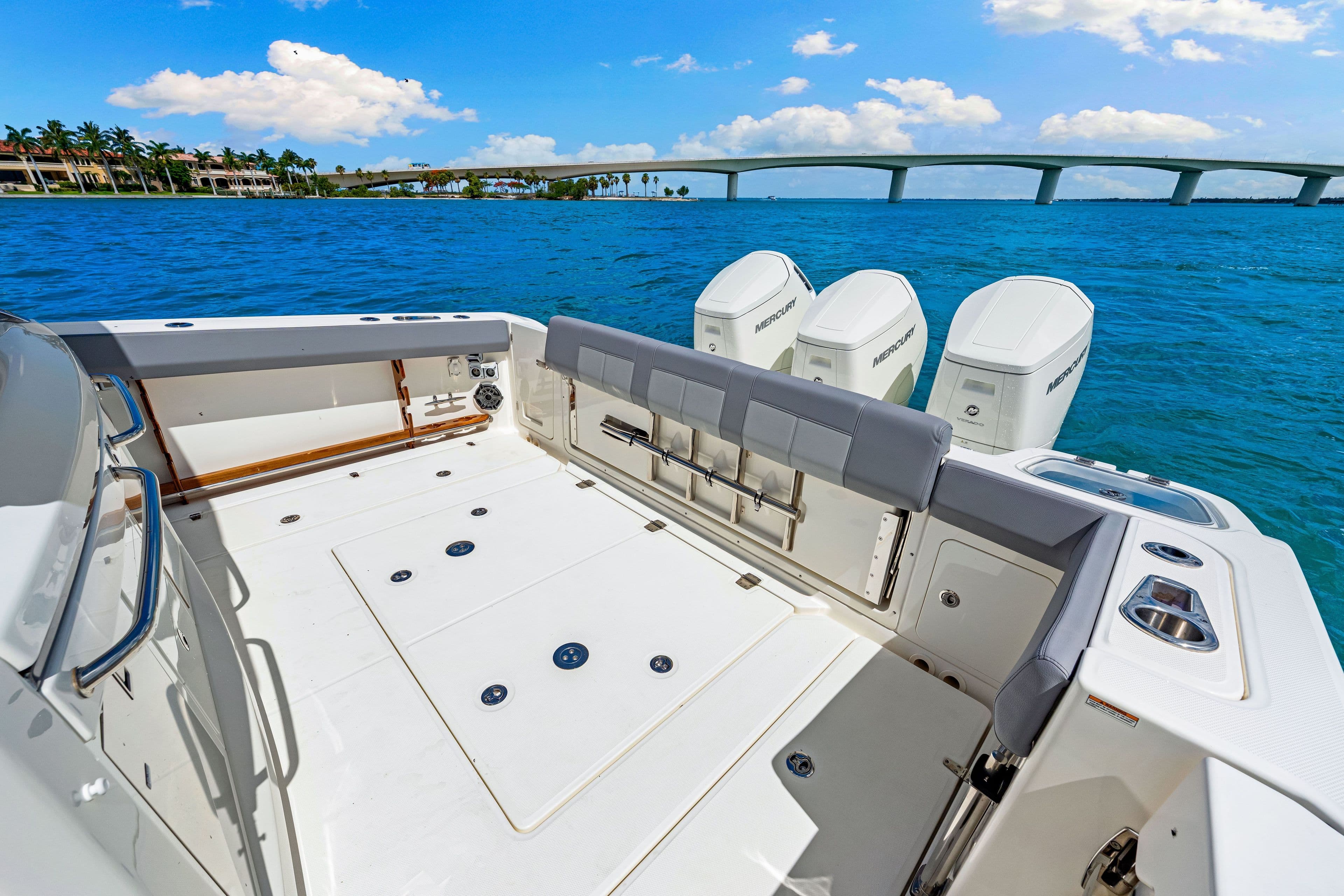 2025 Boston Whaler 420 Outrage - 48