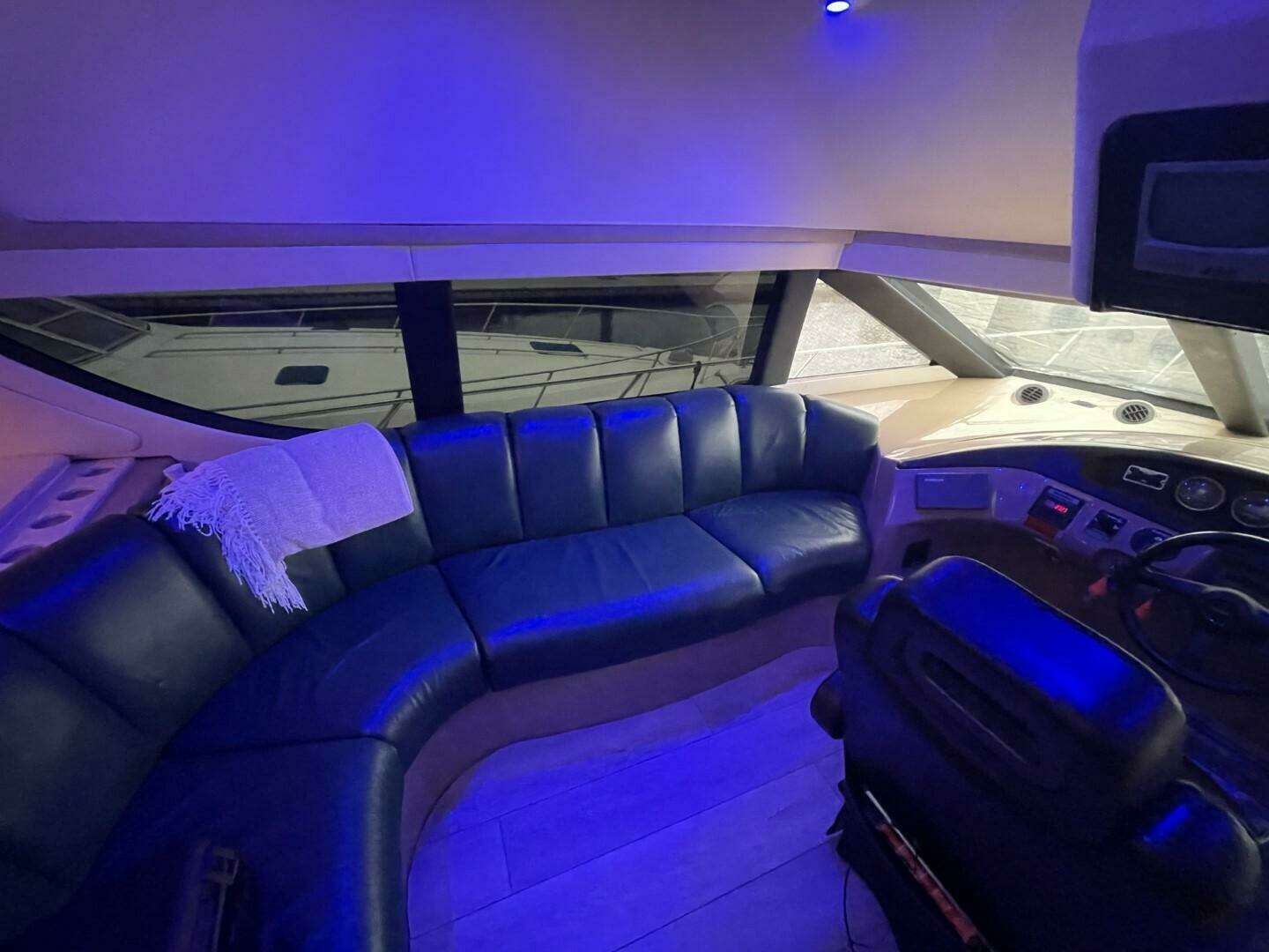 1998 Carver 53 Voyager - Image 53