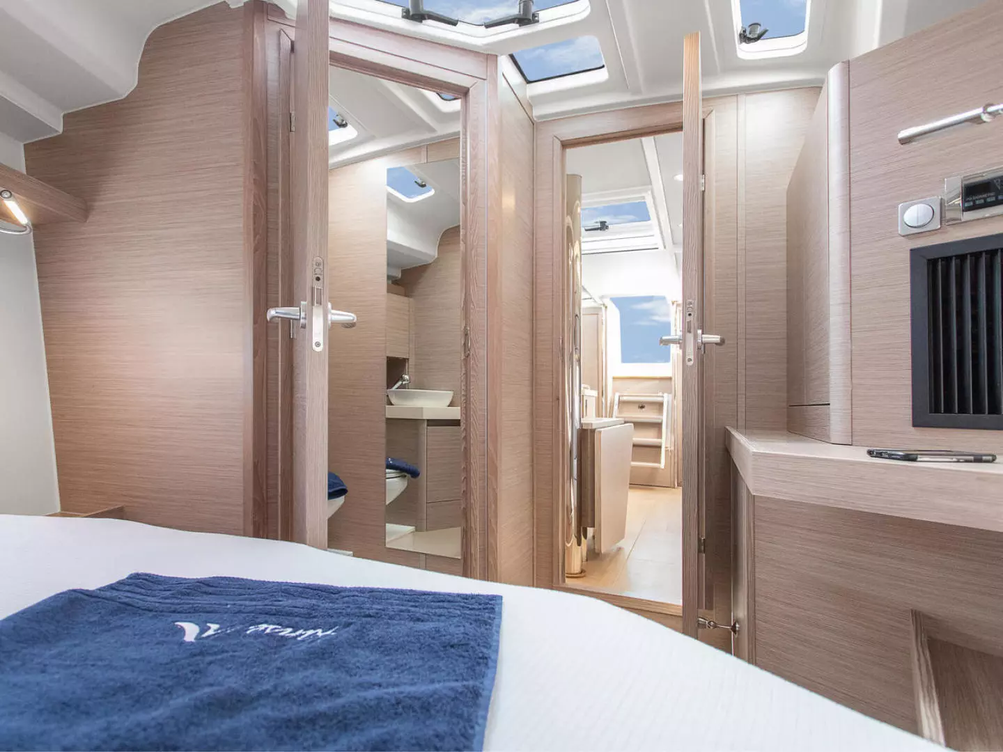 2025 Hanse 418 - Image 18