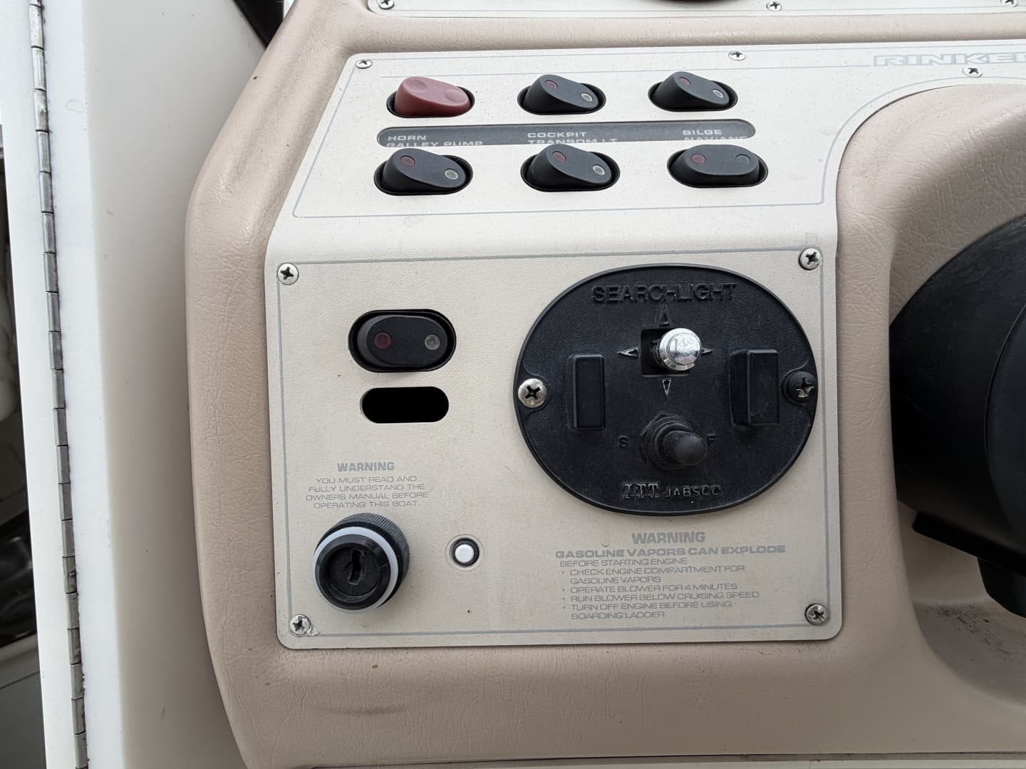 1998 Rinker 266 Fiesta Vee - Image 35