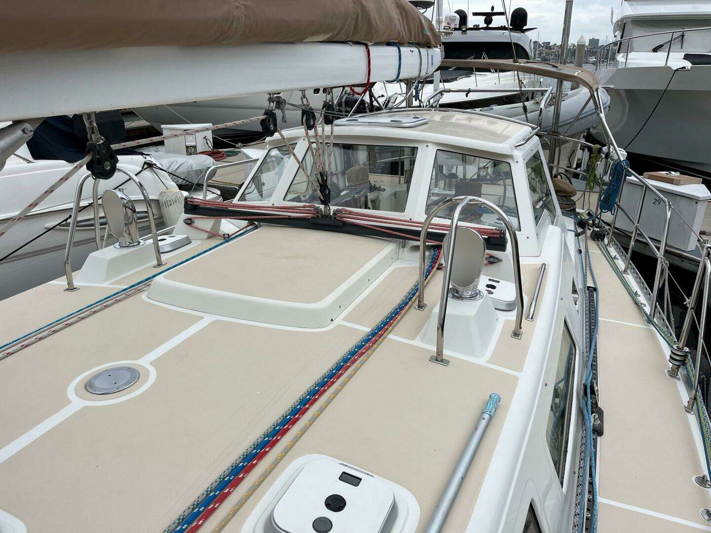 2011 Outbound 46 - Image 11