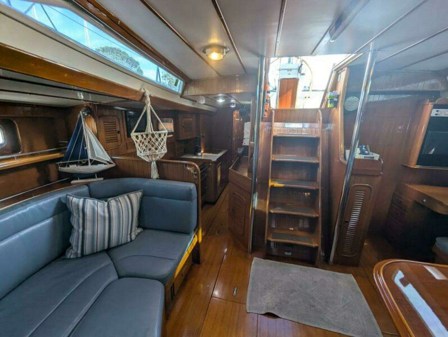 1989 Tayana 55 - Image 13