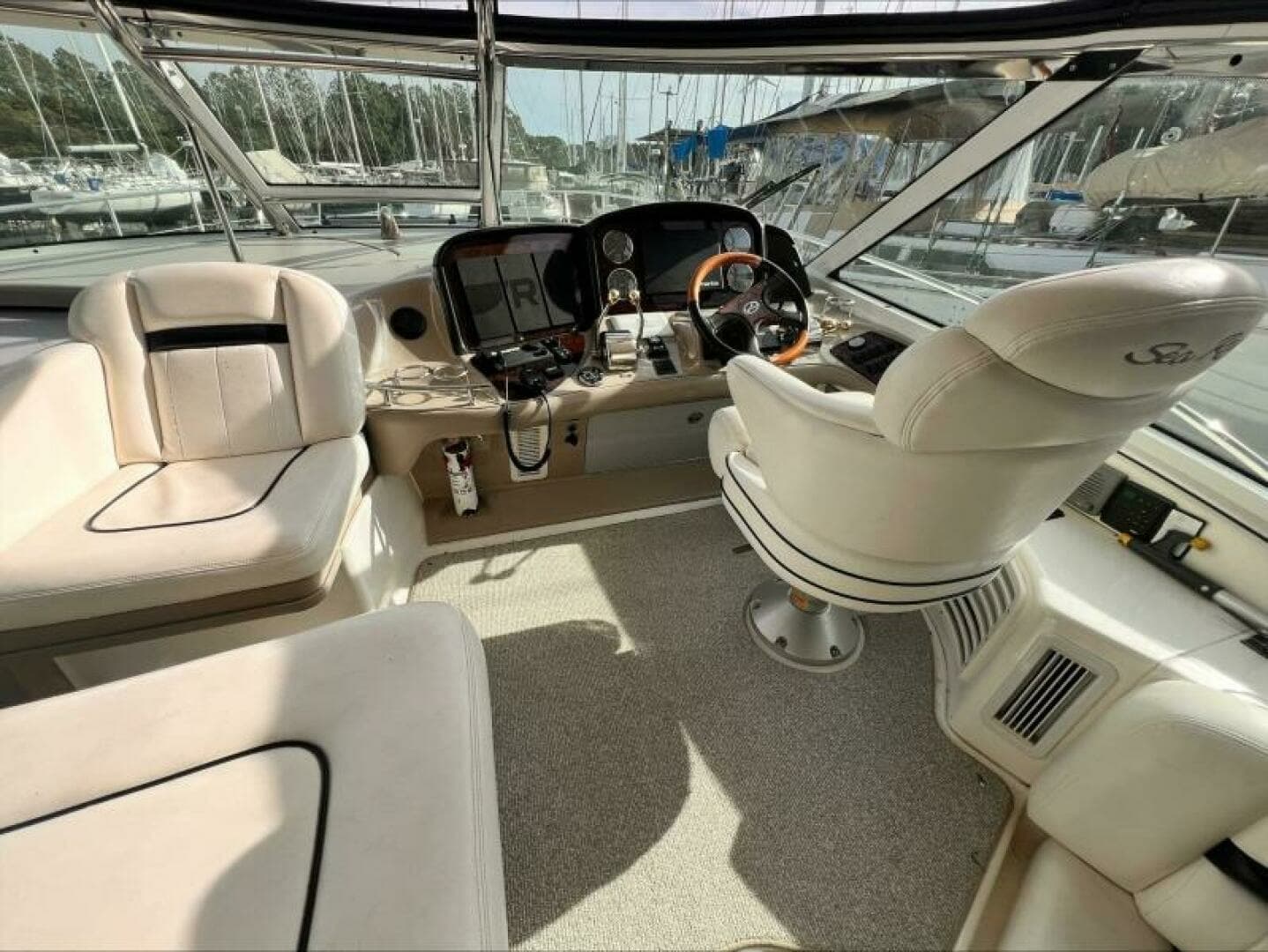 2005 Sea Ray 500 Sundancer - Image 6