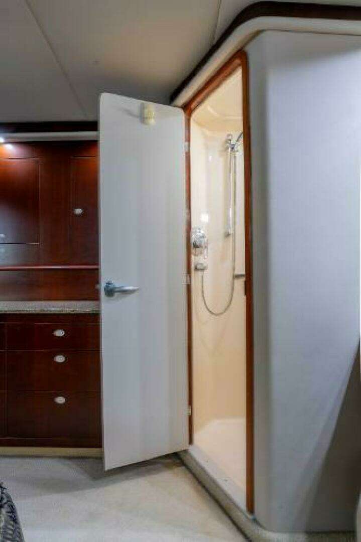 2005 Sea Ray 480 Motor yacht - Image 43