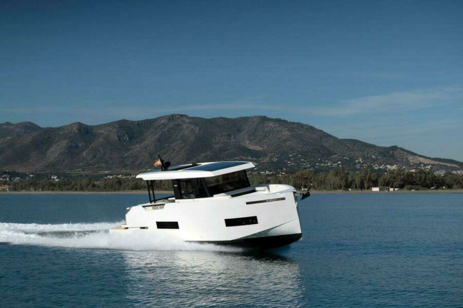 2026 De Antonio Yachts 50 Coupe - Image 3