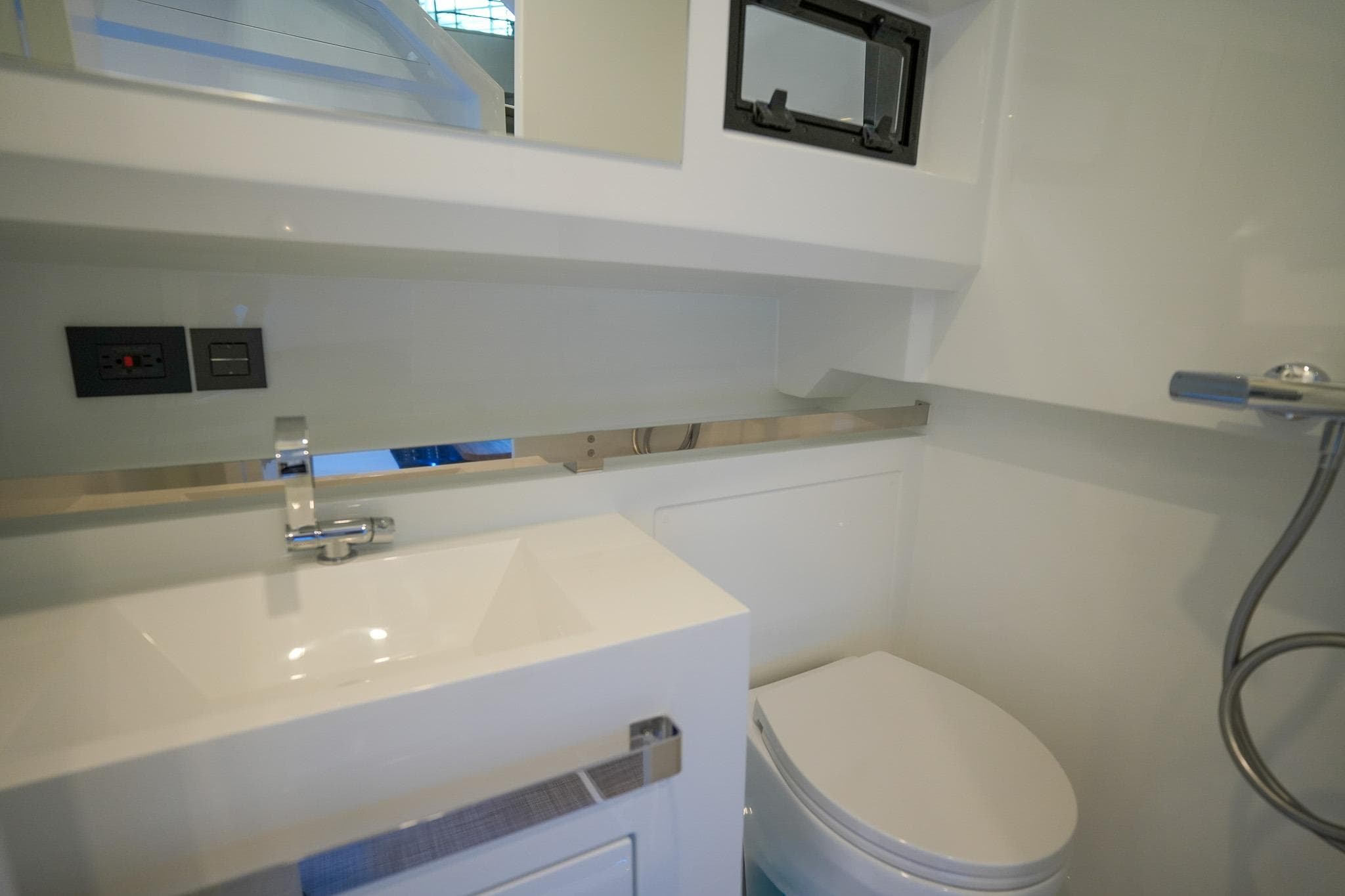 Modern bathroom on the 2026 De Antonio Yachts D36.