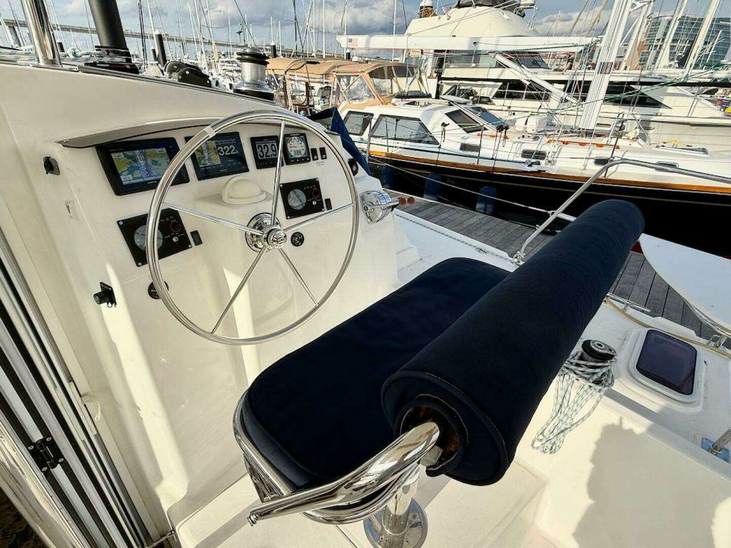 2006 Island Spirit 401 - Image 19