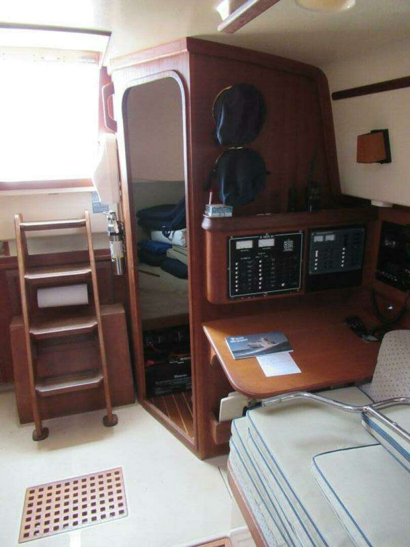 2003 Island Packet 350 - Image 14